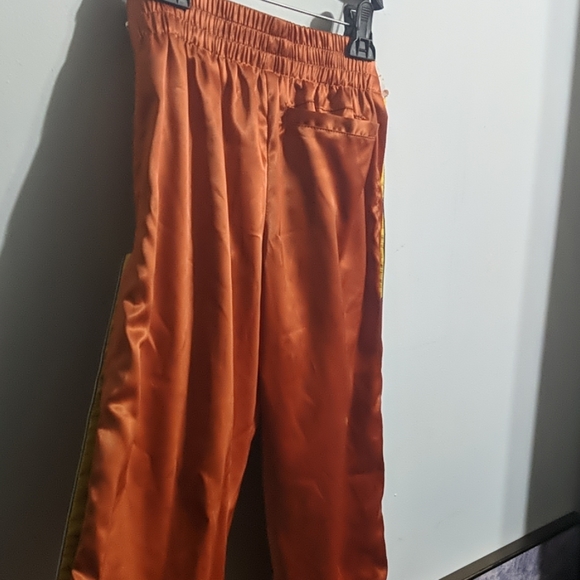KID SUPER ORANGE TRACK PANTS SIZE S DETACHABLE - Picture 5 of 6